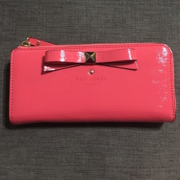 Beacon Court Jeanne & Nisha (Strawberry) - Picture 4 of 8